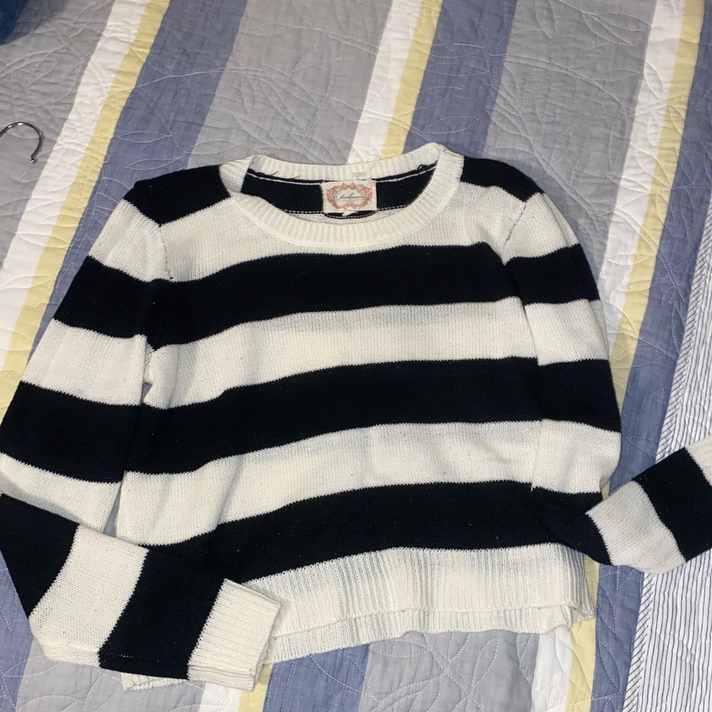 Dark blue and white sweater